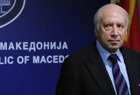 Σκοπιανό: Πρόσκομμα στη διαβούλευση το ζήτημα της ταυτότητας