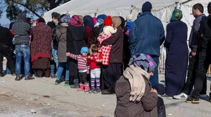 De Morgen: Δυσβάσταχτο το βάρος που έχει επωμιστεί η Ελλάδα στο προσφυγικό