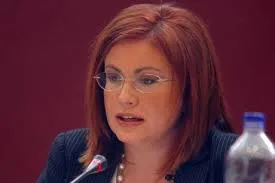 Σπυράκη: Η κυβέρνηση εργαλειοποιεί τον εκλογικό νόμο