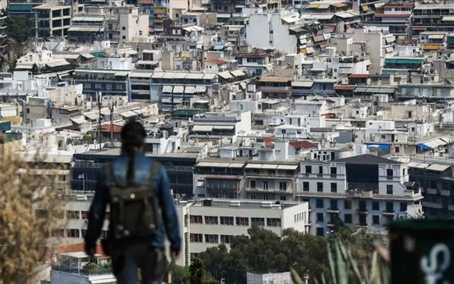 Η κτηματαγορά μπαίνει φέτος σε κρίσιμη καμπή, μετά από 7 χρόνια ανόδου των τιμών, ενώ το στεγαστικό πρόβλημα παραμένει οξύτατο
