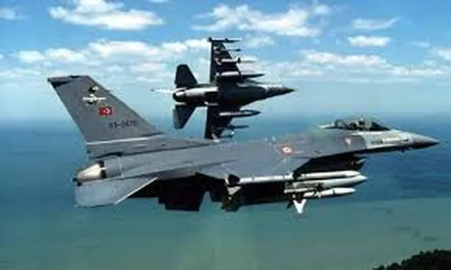 26 παραβιάσεις τουρκικών μαχητικών και 4 εμπλοκές πάνω από το Αιγαίο
