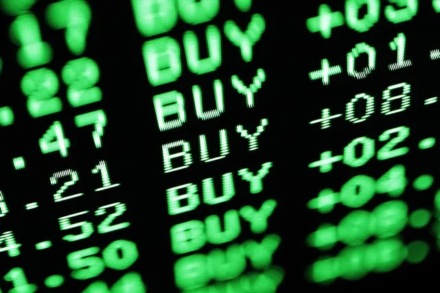 Άλμα επί… Moody’s: Ευφορία σε μετοχές και ομόλογα