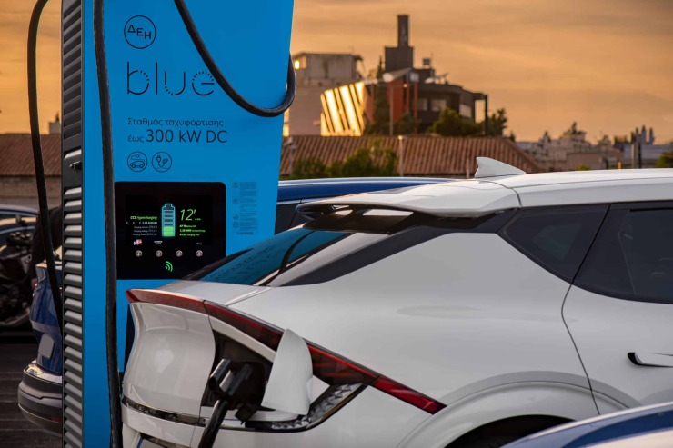 ΔΕΗ blue: Ξεπέρασε τα 3.000 σημεία φόρτισης στην Ελλάδα!