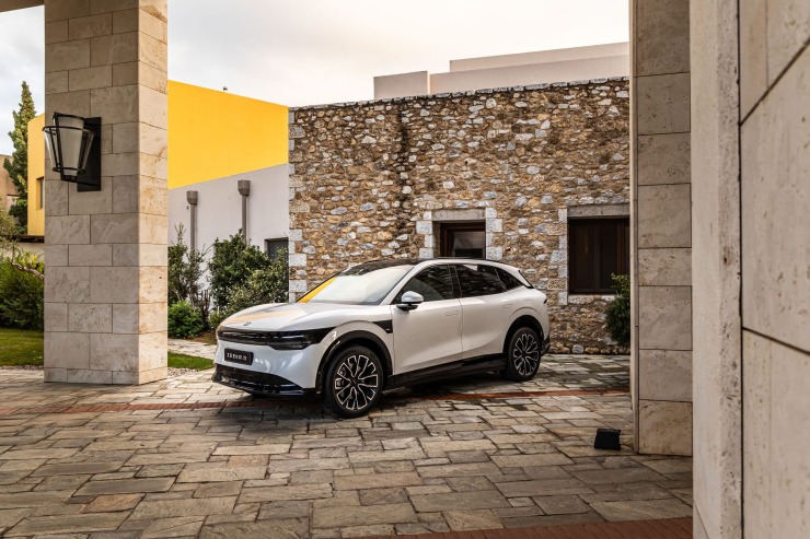 Η Ευρώπη επιταχύνει την ηλεκτροκίνηση – Ποια χώρα πρωτοπορεί και ποια μένει πίσω;