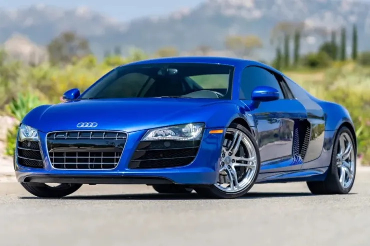 Audi R8 V10 Coupe: στο «σφυρί» για 23.456 $