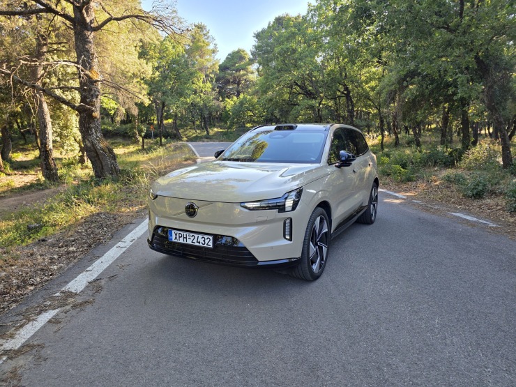 Δοκιμή Volvo EX90: Η επιτομή της τεχνολογίας και της ασφάλειας
