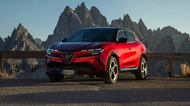 Alfa Romeo Junior Sport Speciale: Η απόλυτη σπορ πολυτέλεια με Ιταλικό στυλ
