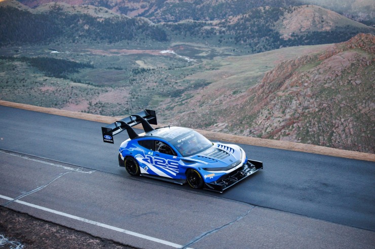 Ο Romain Dumas και η Ford Racing κέρδισαν στο Pikes Peak