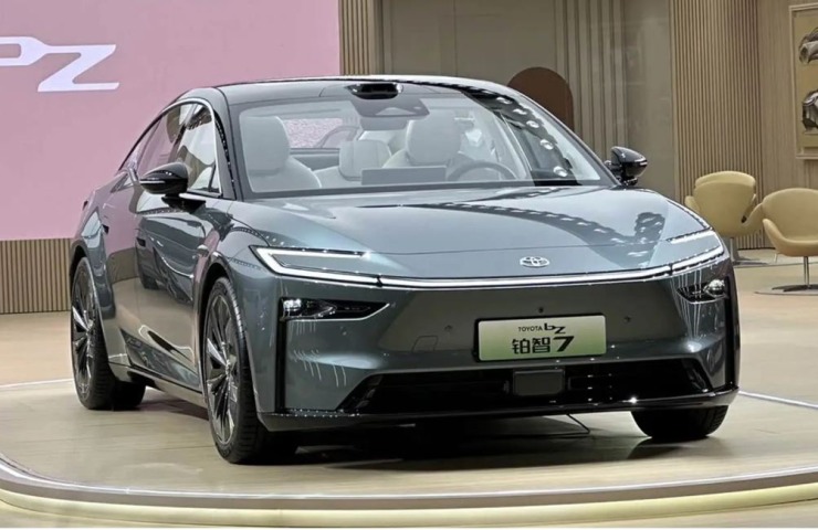Αυτό είναι το νέο ηλεκτρικό Toyota bZ7 με τεχνολογία Huawei