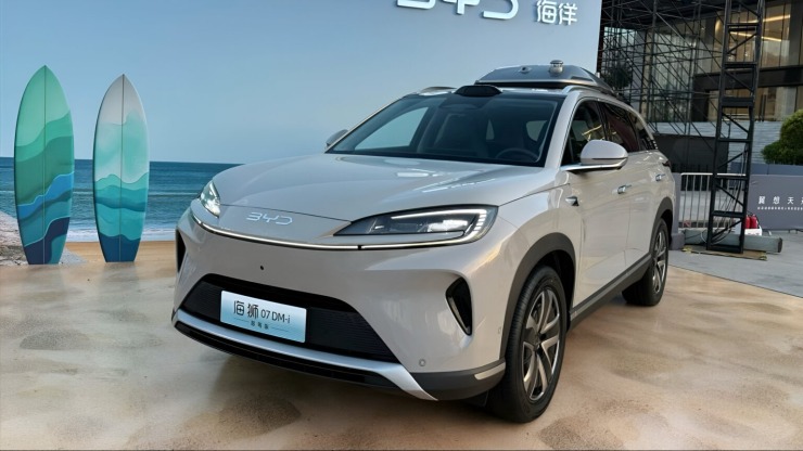 Το νέο BYD Sealion 07 DM-i τινάζει την μπάνκα, με αυτονομία-ρεκόρ και 476 PS!