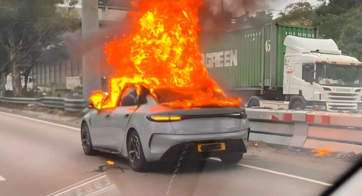 BYD Seal: Πώς ένα power bank (!) προκάλεσε πυρκαγιά στο ηλεκτρικό sedan