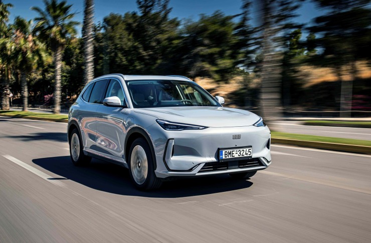 Πρεμιέρα της Geely στην Ελλάδα με το ΕΧ5 – Δείτε πόσο κάνει