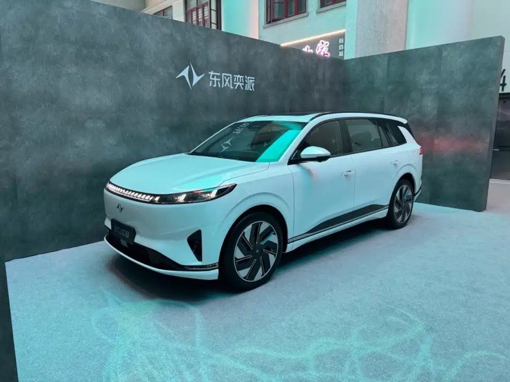 Ντεμπούτο για το Dongfeng eπ008 Smart Driving