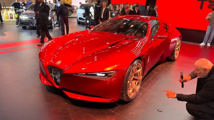 Η νέα Alfa Romeo Cuorerosso υποδηλώνει το τολμηρό μέλλον της μάρκας.