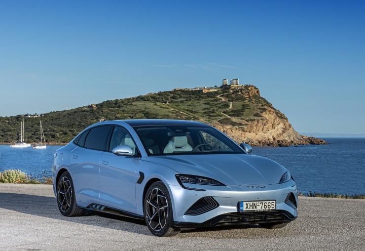 Η BYD φέρνει τη μεγαλύτερη επανάσταση στην έξυπνη οδήγηση