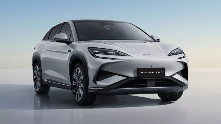Η BYD ποντάρει στα plug-in υβριδικά – Το επόμενο μεγάλο βήμα για την Ευρώπη