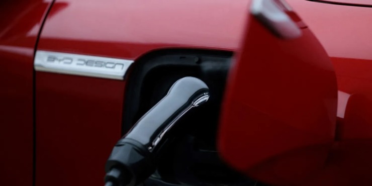 Φορτίστε το EV σας σε 5′ – Το «φλας» δίκτυο της BYD κατευθύνεται στην Ευρώπη