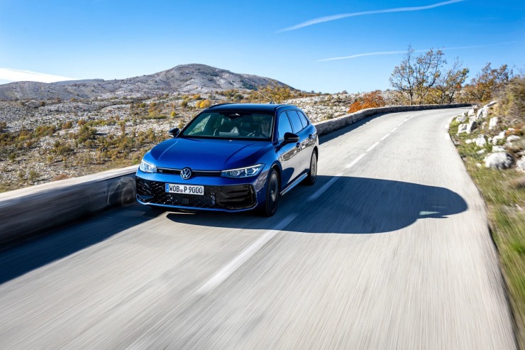 VW Passat Variant eHybrid: Τα station ζουν και βασιλεύουν