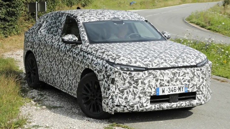 Έρχεται το 100% ηλεκτρικό DS Automobiles No7 φέρνοντας ανατροπές στην premium κατηγορία