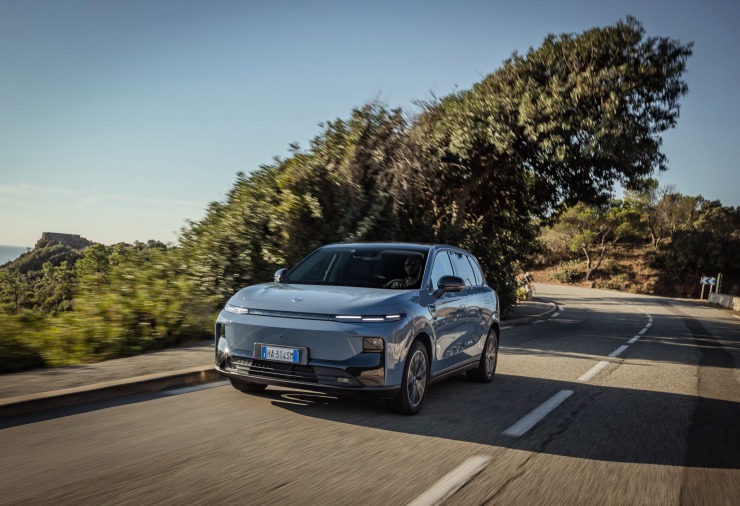 Το ολοκαίνουργιο Leapmotor B10 έφτασε στην Ελλάδα με πλούσιο εξοπλισμό και τιμή €25.900