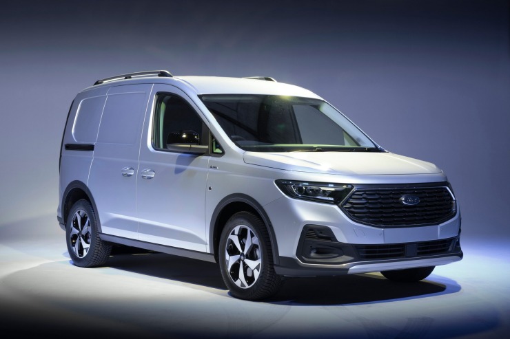 Ford Transit Connect PHEV: Κορυφαία ευελιξία για όλους τους επαγγελματίες οδηγούς