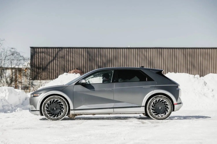 Να γιατί τα ηλεκτρικά αυτοκίνητα είναι ασυναγώνιστα στο χιόνι