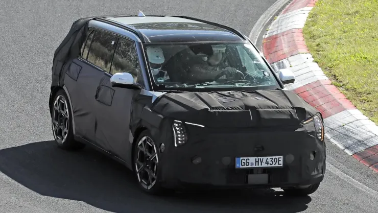 «Ψήνεται» το νέο Kia EV3 GT