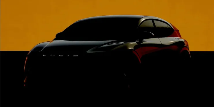 Η Lucid «πειράζει» το νέο της μεσαίο ηλεκτρικό SUV