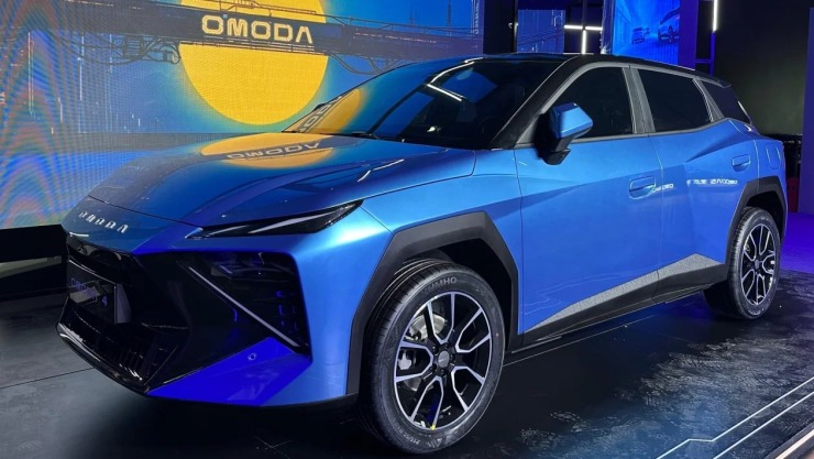 Αποκαλύφθηκε το νέο Omoda 4 και μοιάζει με Lamborghini Urus!