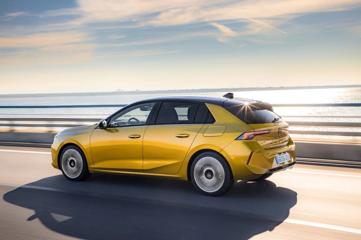 Το Opel Astra Plug-in-Hybrid τώρα με μεγαλύτερη αυτονομία