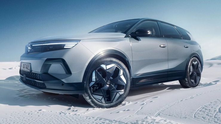 Το νέο Grandland Electric AWD είναι το πιο δυνατό Opel που έχει κυκλοφορήσει ποτέ