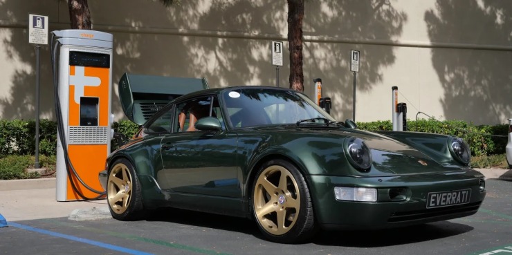 Αυτή η ηλεκτρική Porsche 911 των $450.000 είναι το απόλυτο όχημα πάθους!