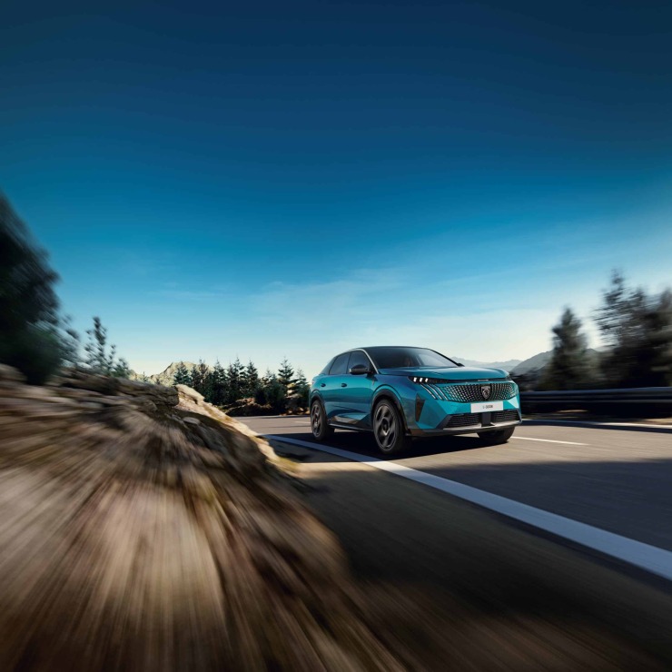 Peugeot E-3008 Dual Motor AWD 325HP: Άμεσα διαθέσιμο, δείτε πόσο κάνει