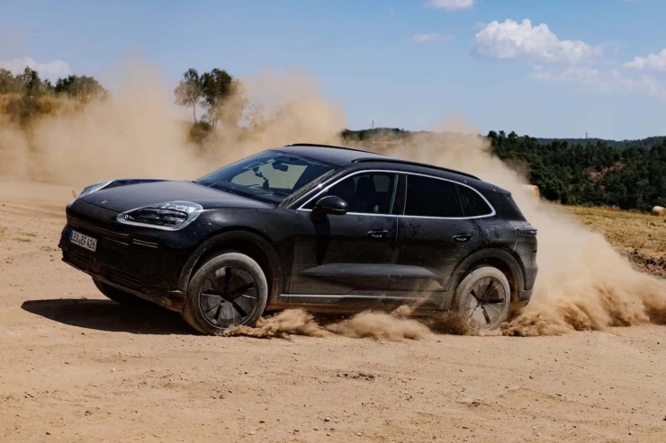 Porsche Cayenne 2026: 1.000 ίπποι, φόρτιση σε 16 λεπτά και αυτονομία 640 χλμ!