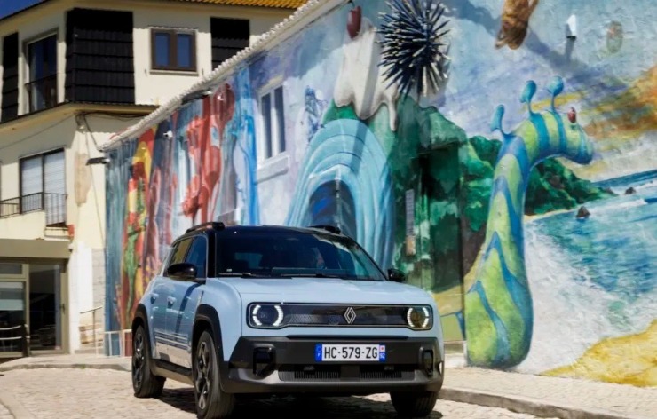 Renault 4 E-Tech – Το ηλεκτρικό θαύμα που ξεπέρασε το R5!