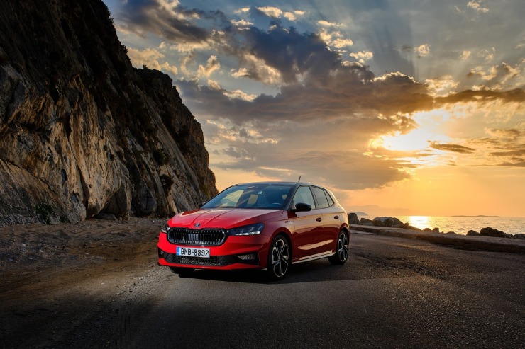 Μίλτος Τεντόγλου & Skoda Fabia: Kινηματογραφική συνεργασία με πάθος [βίντεο]