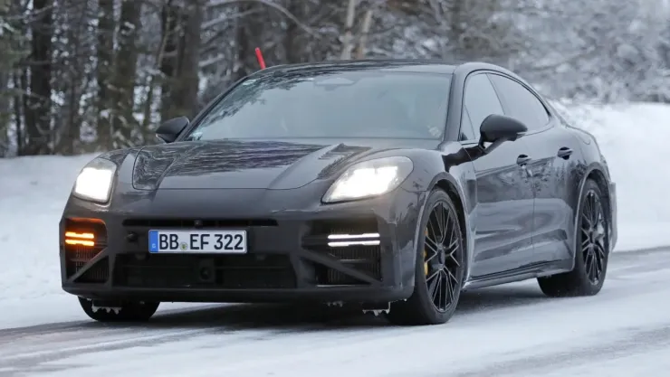 Νέα υβριδική Porsche Panamera στα σκαριά