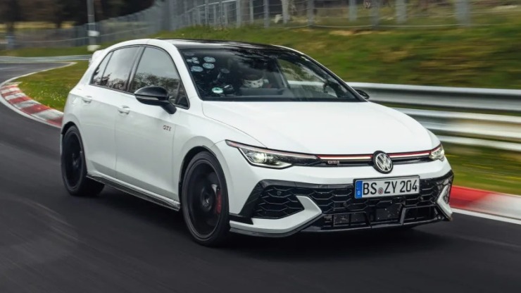 Η Volkswagen αποκαλύπτει το πιο άγριο Golf GTI όλων των εποχών!