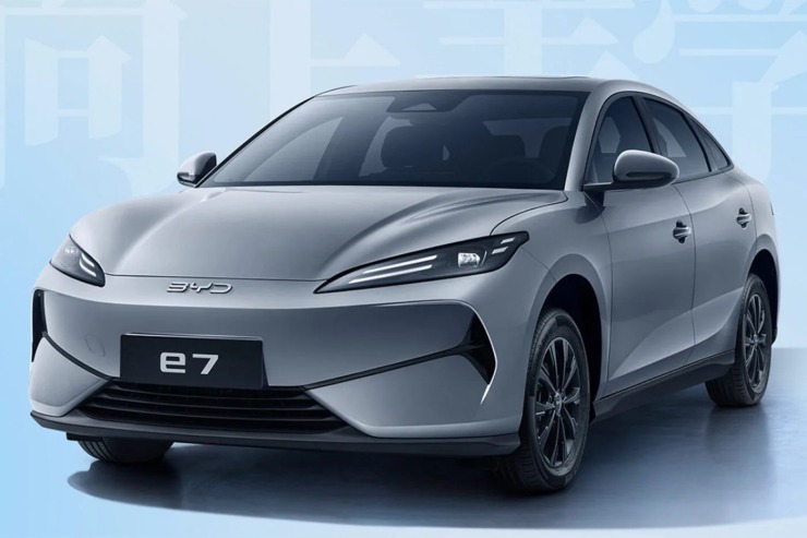 Το BYD e7 φέρνει την ανατροπή με τιμή που… τρομάζει τον ανταγωνισμό!