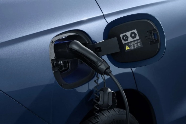 Η BYD στοχεύει στην «φόρτιση με φλας» στην Ευρώπη με ένα μόνο καλώδιο