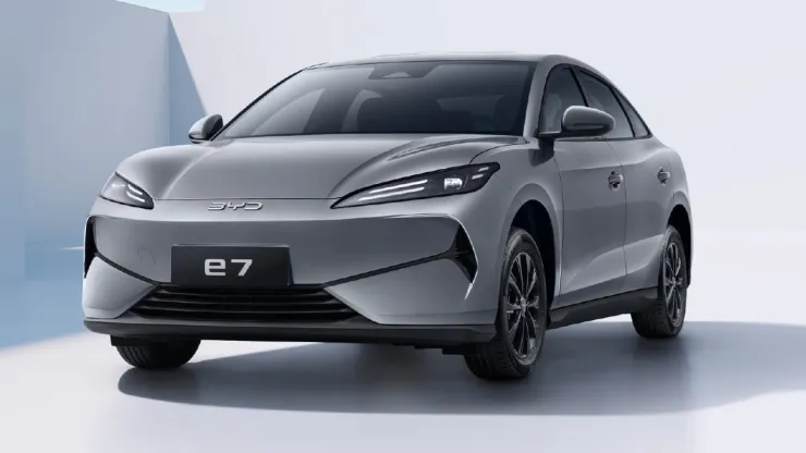 Το νέο BYD e7 sedan αποκαλύφθηκε!
