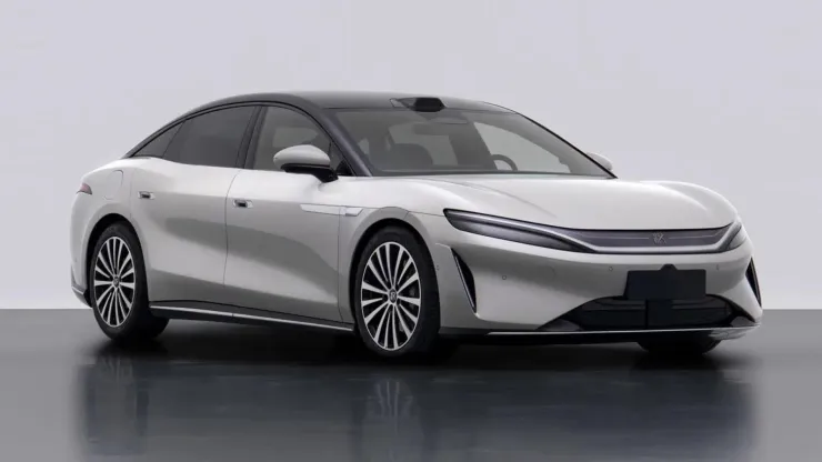 Η BYD «χτυπά» τη Mercedes! Νέο πολυτελές sedan με 764 PS και αυτονομία άνω των 1.000 Km