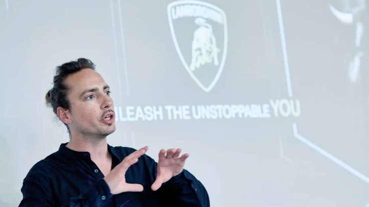 Από τη Lamborghini στη Xiaomi Auto: Η κίνηση-ματ που αλλάζει τα πάντα