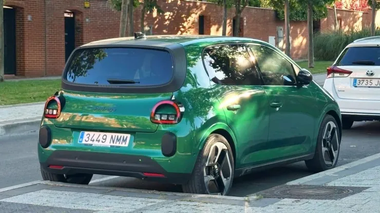Είναι τα 450 χλμ. η ελάχιστη αυτονομία για τα μικρά ηλεκτρικά αυτοκίνητα;