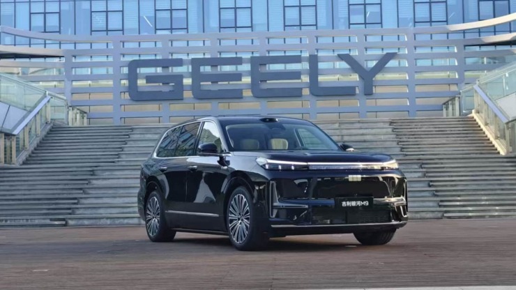 Geely Galaxy M9 – Το premium υβριδικό SUV με 870 PS είναι ο «δολοφόνος» της Mercedes GLS!