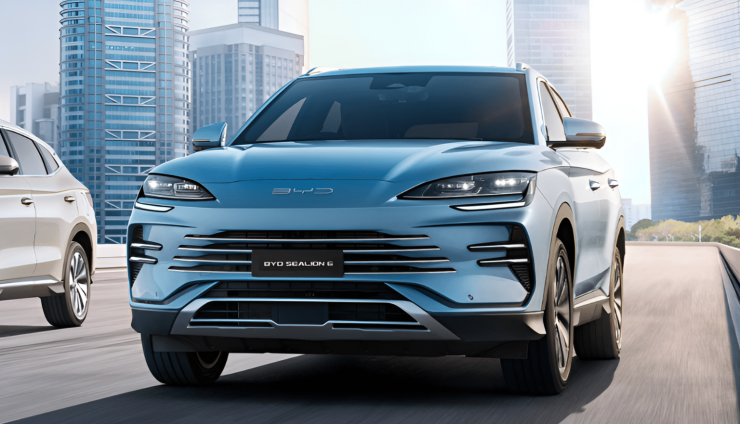 Η BYD «εισβάλλει» στην Ιαπωνία με το Sealion 6, απειλώντας Toyota και Mitsubishi