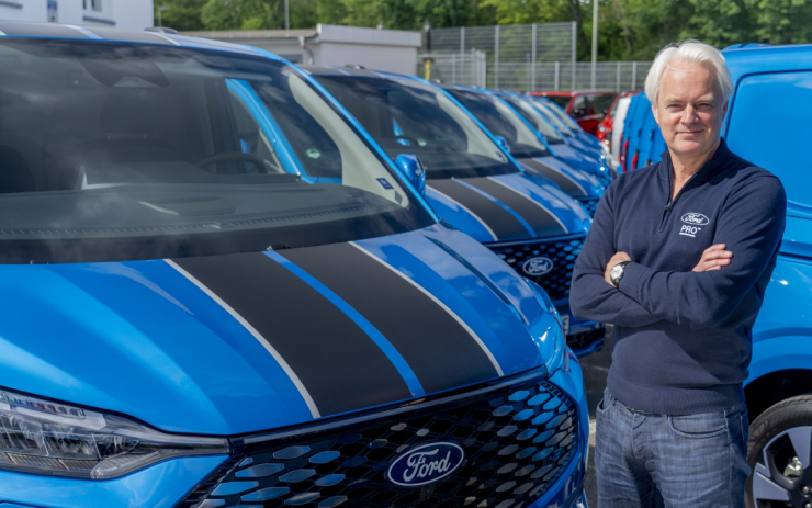 Ford Pro: υιοθέτηση των ηλεκτρικών οχημάτων απο επιχειρήσεις
