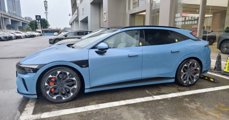 Zeekr 007 GT – Ποιά Tesla… τα έχει για «πρωινό»!