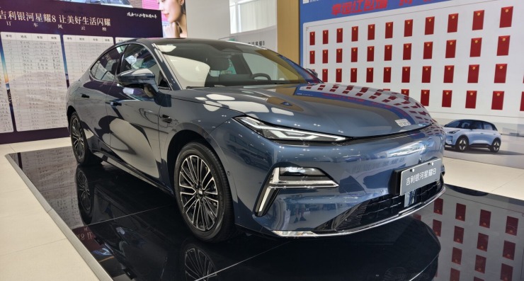 Geely Galaxy Starshine 8: Το νέο PHEV sedan με αυτονομία 1.600 χλμ