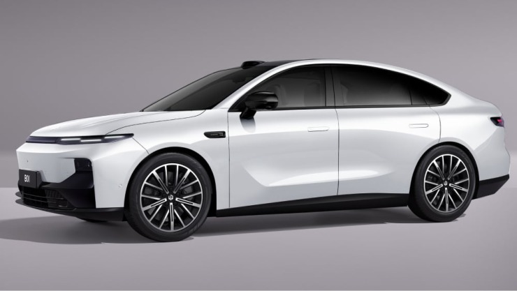 Το ολοκαίνουργιο ηλεκτρικό Leapmotor B01 έρχεται να ταράξει τα νερά!